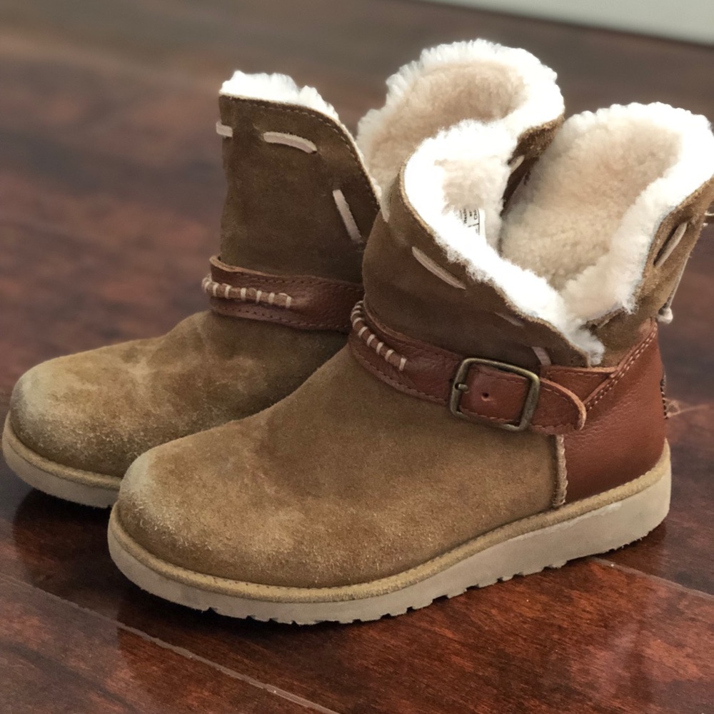 Girls Uggs